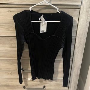 NEVER USED H&M SHIRT